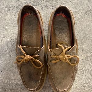 Women’s sperry boat shoes